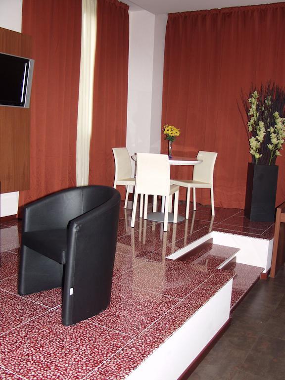 Hotel Mareschi Palace Novara Buitenkant foto